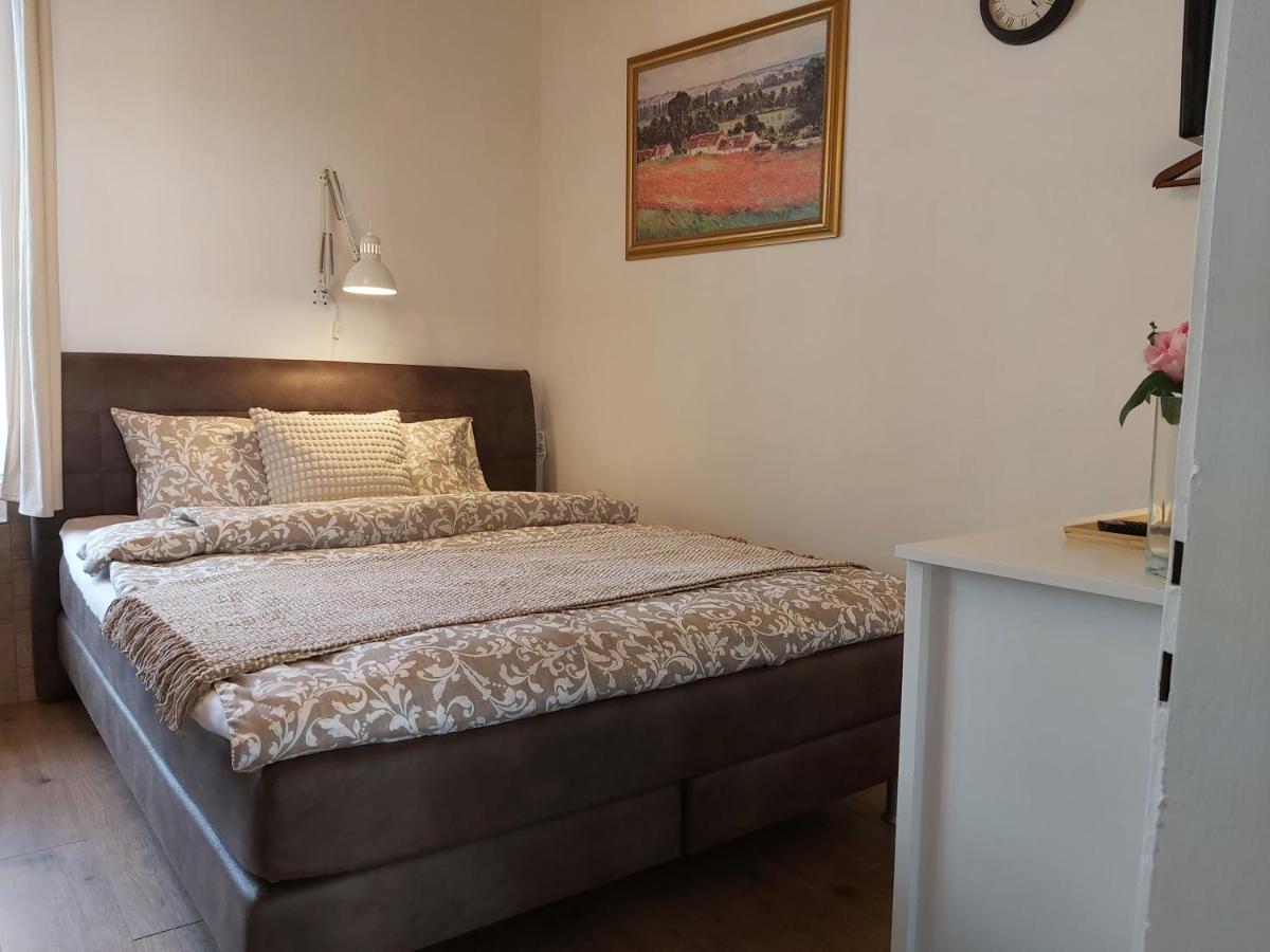 Zimmer Donaustrand Leiben Bagian luar foto